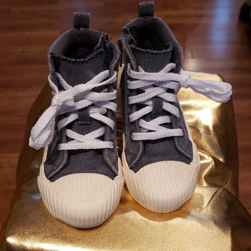 Cat & Jack Gray and White Kids High-Top Sneakers